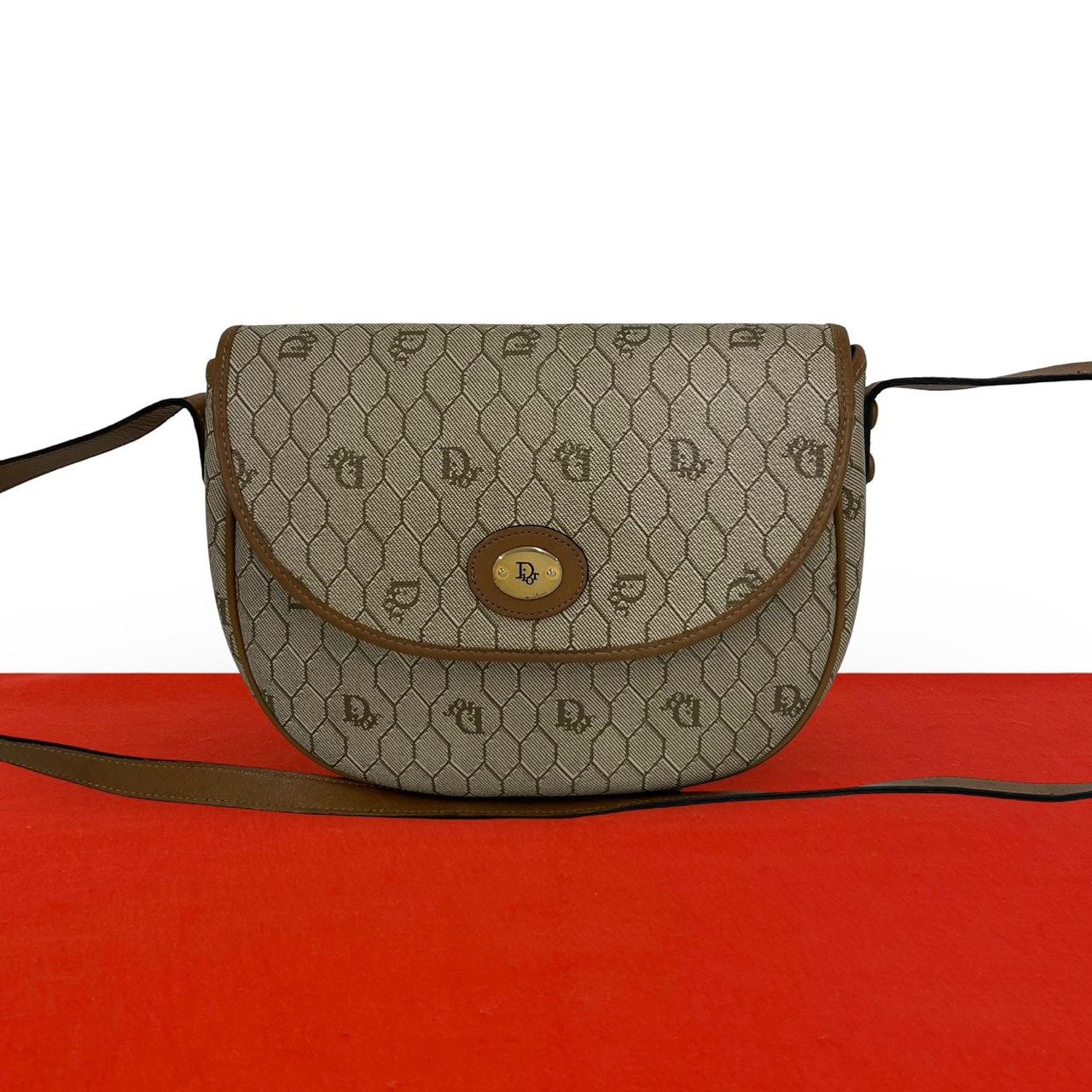 Christian Dior ディオール ロゴ 金具 ハニカム 柄 レザー PVC ショルダーバッグ ベージュ
37995