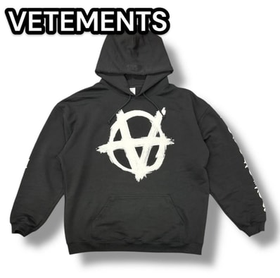 VETEMENTS Double Anarchy Logo Parker "Black White"