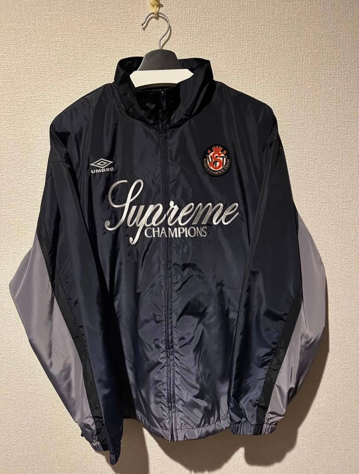 Supreme x Umbro Gradient Track Jacket "Black"