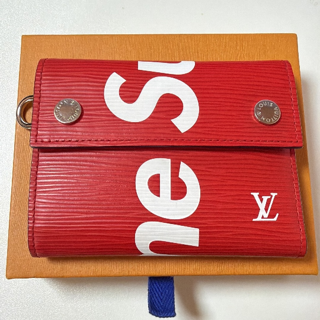 Supreme x Louis Vuitton Chain Wallet "Red"