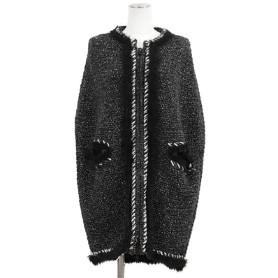 【美品】 CHANEL シャネル ニット ポンチョ ツイード サイズ 36 レディース P39919 2010年製 COCOマーク ロゴ カシミヤ × モヘア × ウール フェイクファー トップス ブラック 黒 イタリア製 カール・ラガーフェルド期