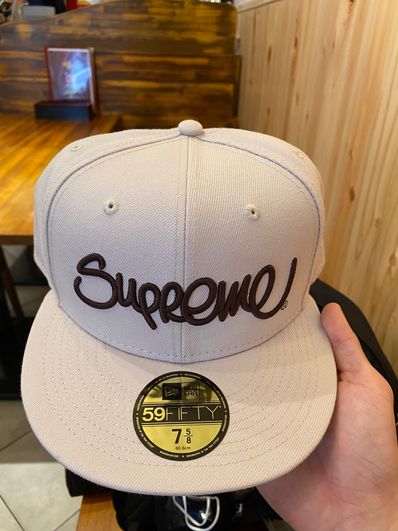 Supreme Handstyle New Era "Stone"