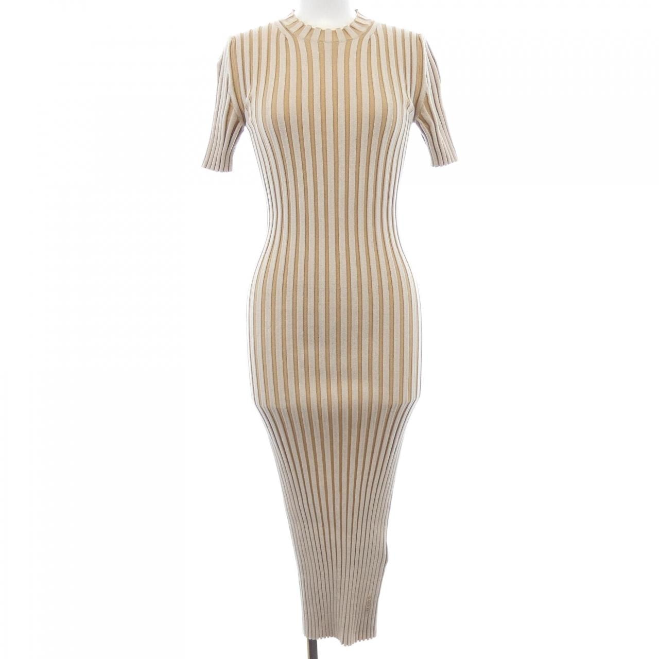 フェンディ FENDI F2DC76 ARV3 ワンピース