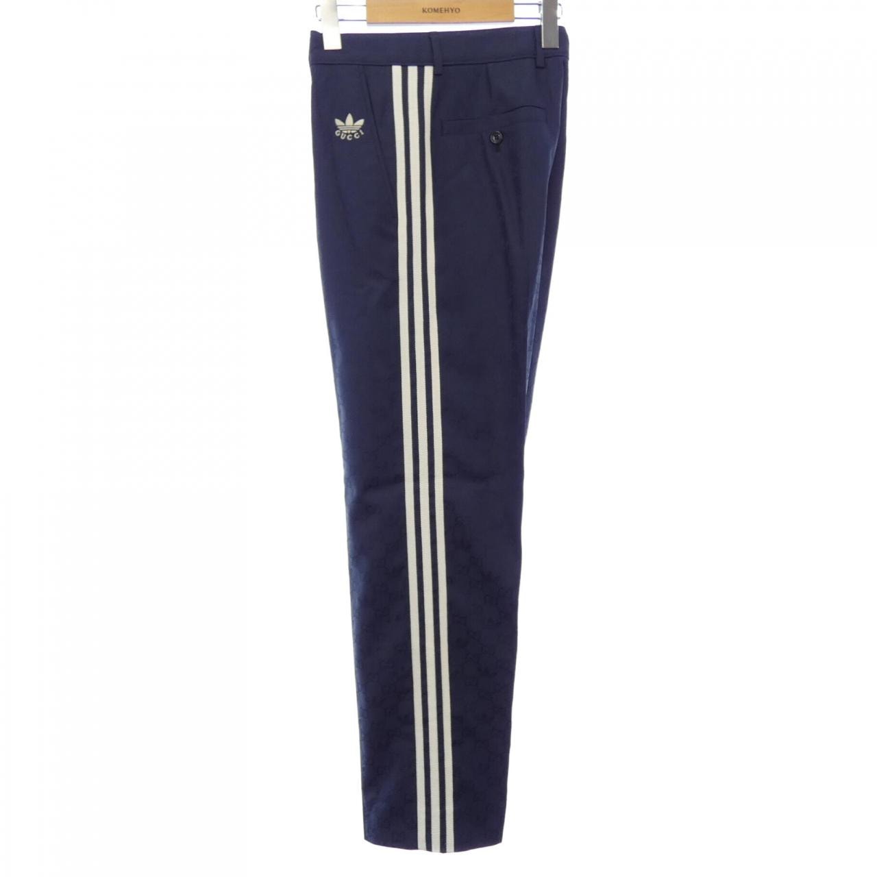 グッチ GUCCI デタッチャブルアームケーブルニット 710399 ZAK7C ADIDAS パンツ