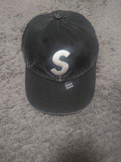 Supreme Pigment Canvas S Logo 6-Panel "Black"