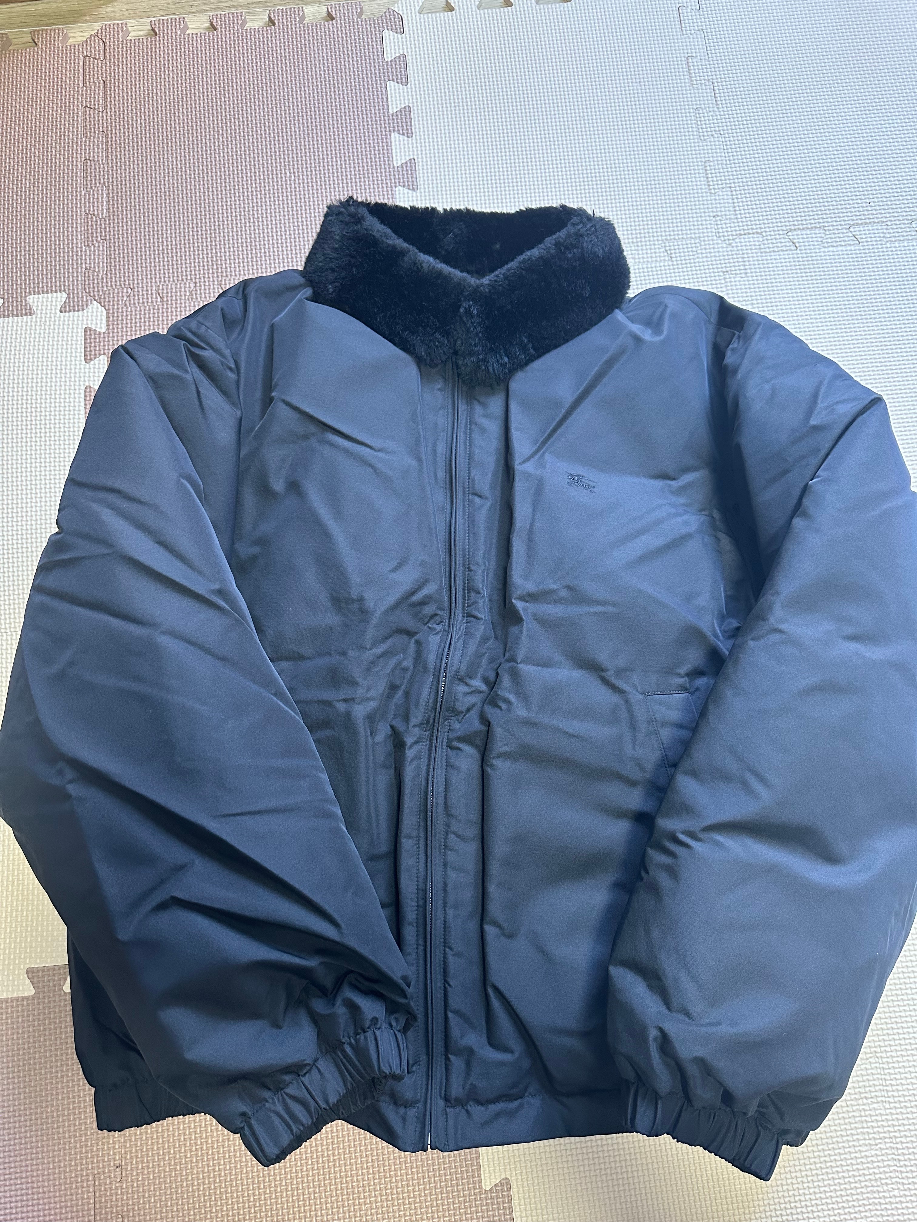 Supreme / Burberry Shearling Collar Down Puffer Jacket "Black"