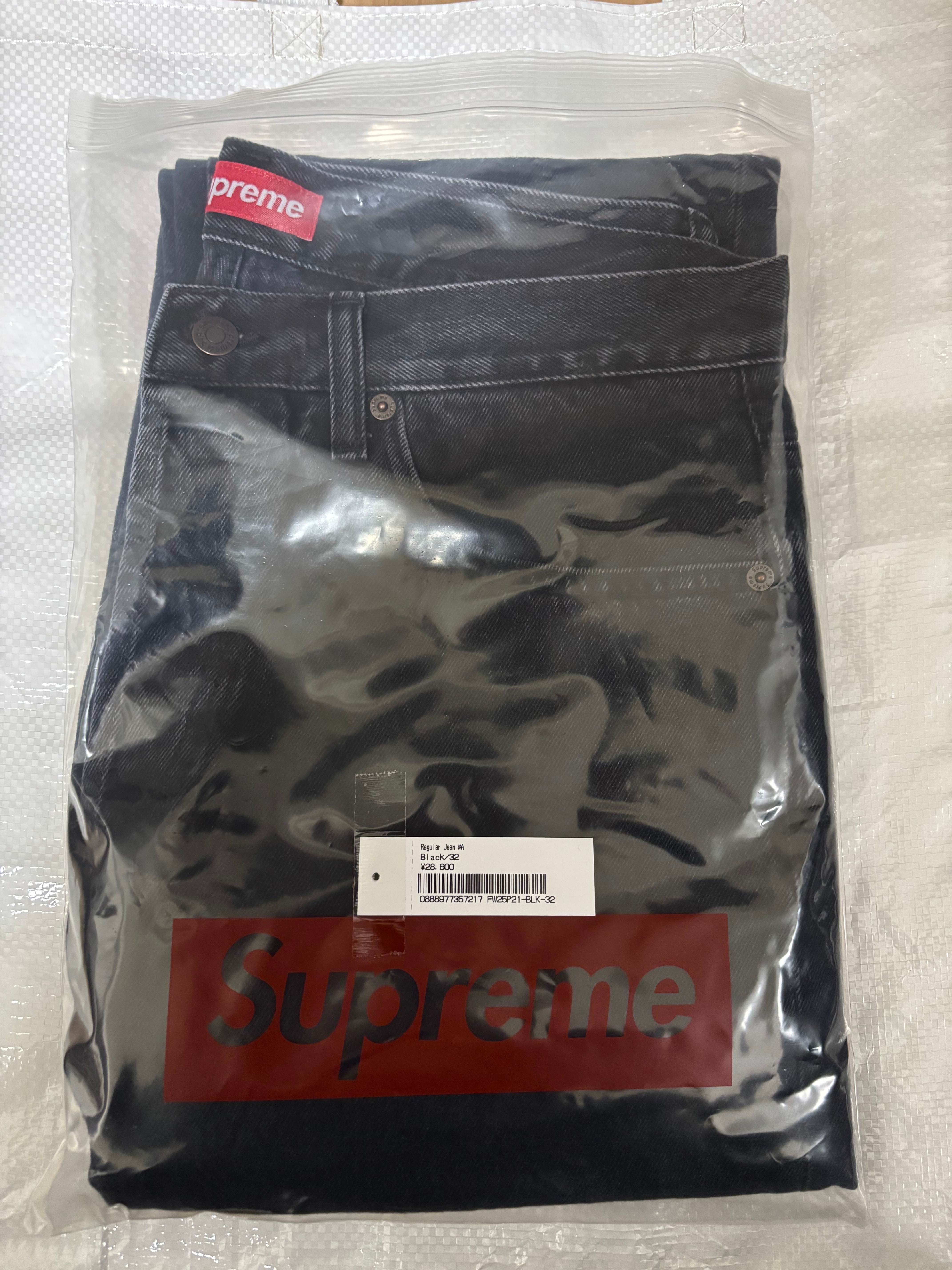 Supreme Regular Jean (25FW) "Black"