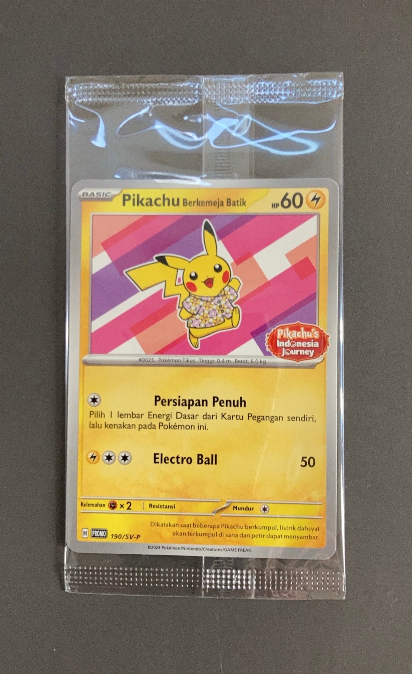 PSA9】バティックシャツを着たピカチュウ (ネイティオ柄) P [SV-P 154