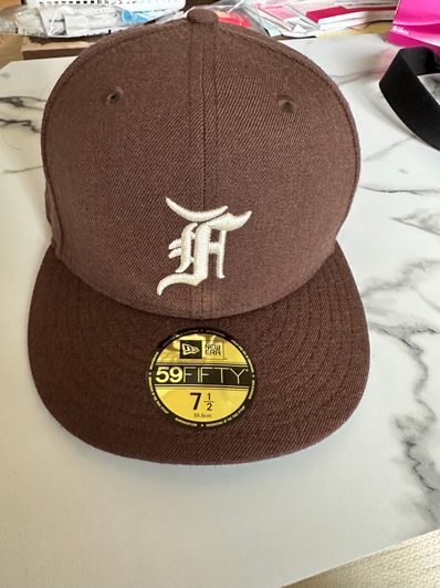 FEAR OF GOD ESSENTIALS New Era Fitted Cap "Brown"