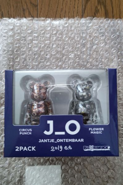 ベアブリック100% ヤンチェオンテンバーグ