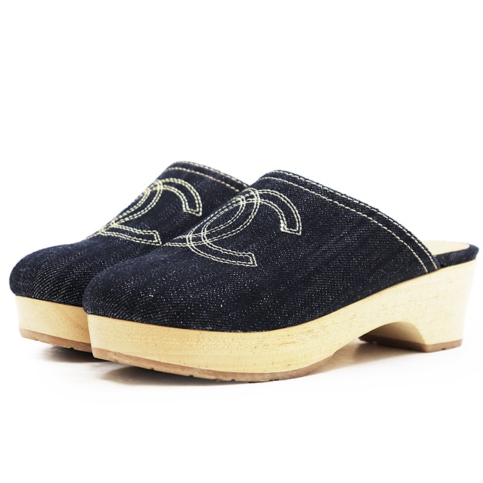 【極美品】CHANEL シャネル サボ サンダル デニム サイズ 35 レディース 06S G25184 COCOマーク ロゴ ステッチ ウッドソール 厚底 ミュール シューズ 靴 箱付属 インディゴ ゴールド 金色 イタリア製