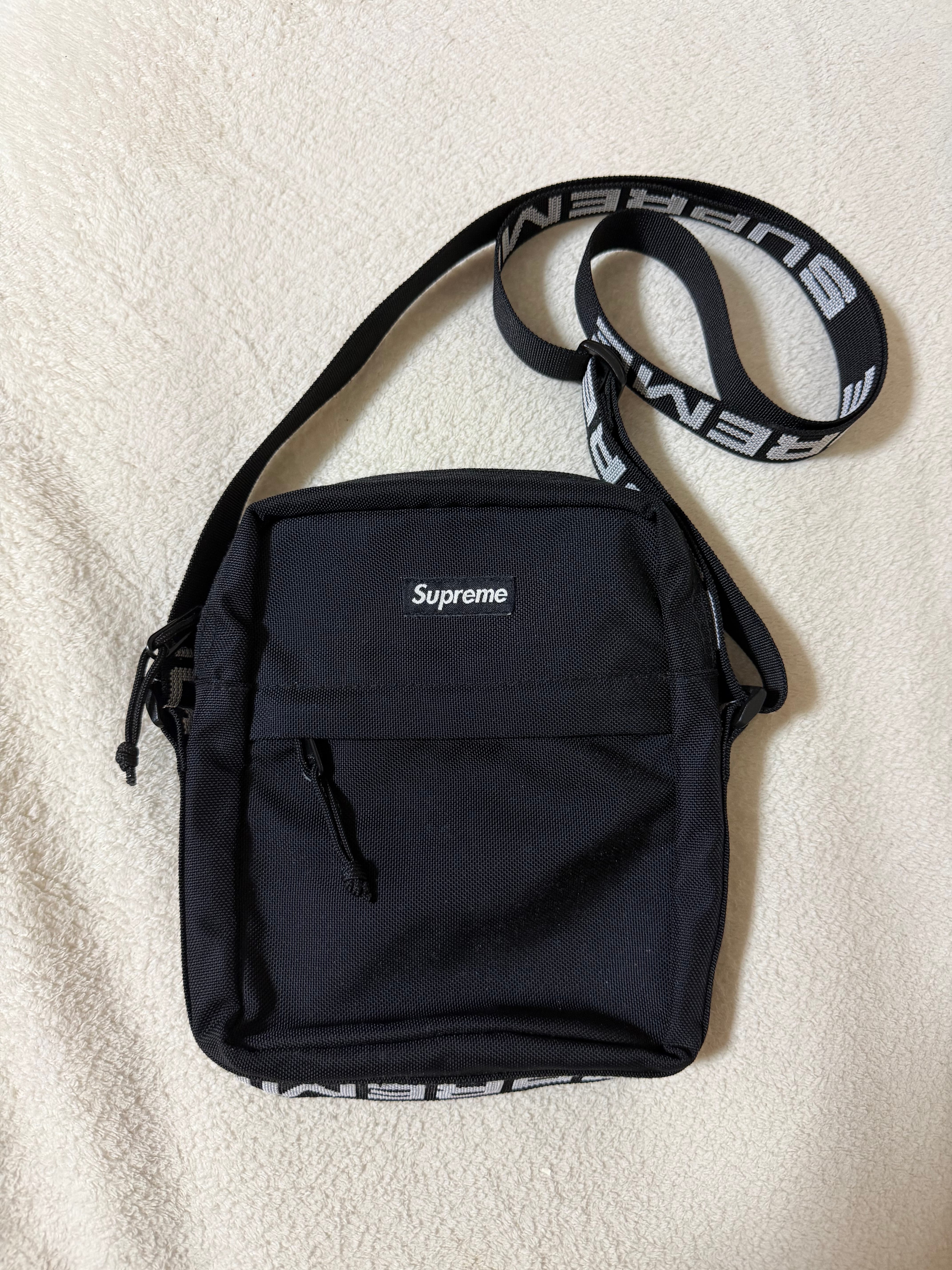 Supreme Shoulder Bag (26SS) 