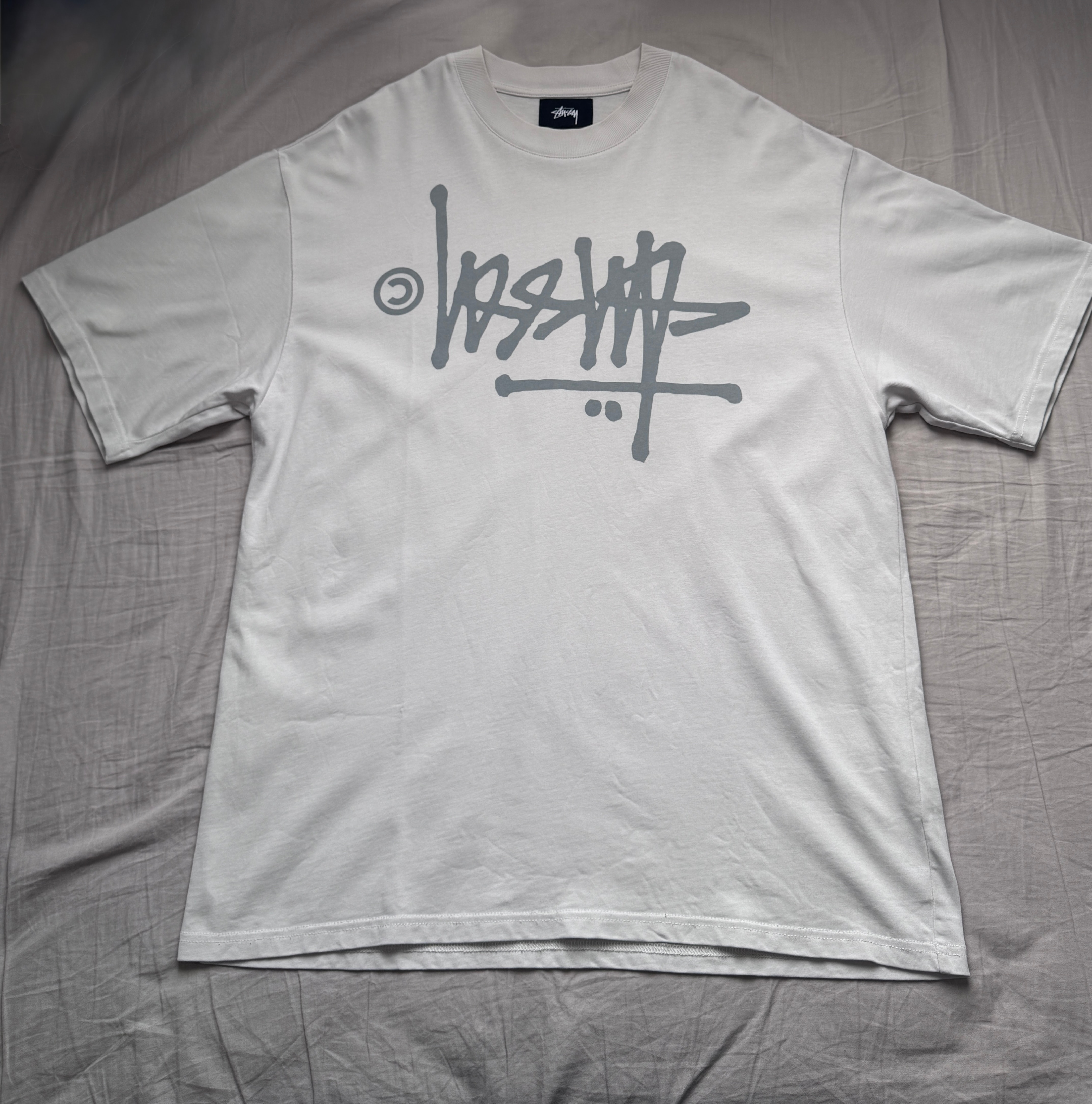STUSSY 反転ロゴT