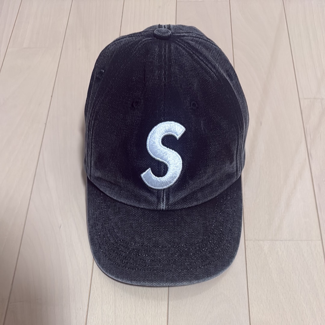 Supreme Pigment S Logo 6-Panel "Black"