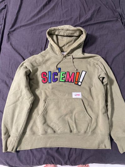 Supreme / WTAPS Sic'em! Hooded Sweatshirt "Olive Drab"