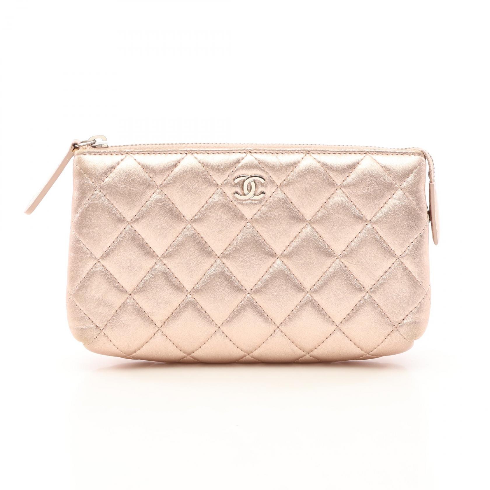 シャネル CHANEL マトラッセ ポーチ バッグ ラムスキン(羊革) レディース ピンク系 A69259 【中古】