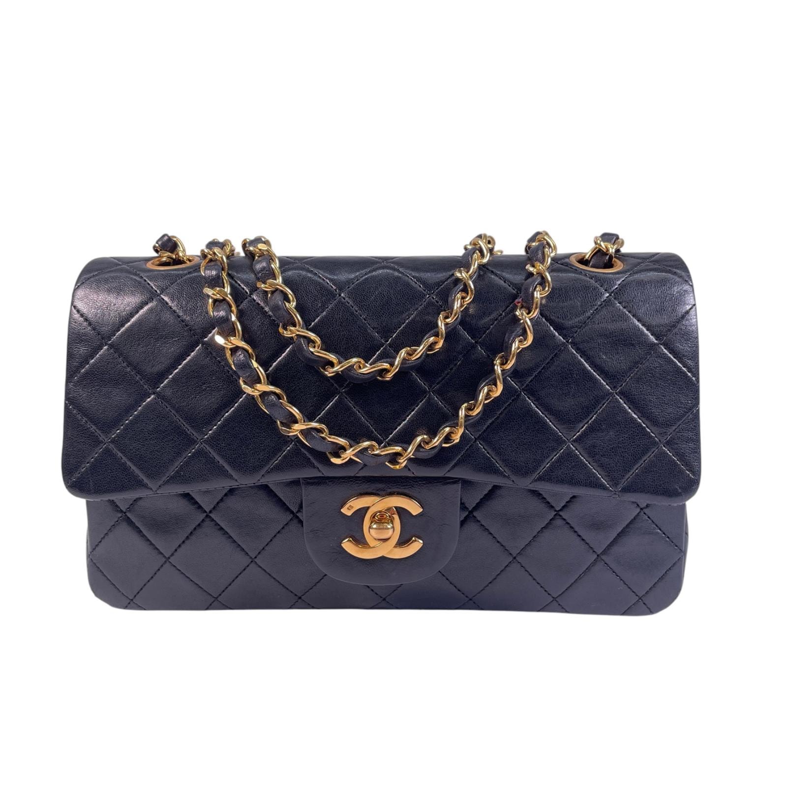 美品 CHANEL シャネル ラムスキンWフラップマトラッセ ショルダーバッグ マットキャビアスキン ブラック レディース【中古】