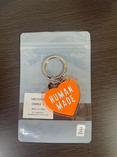 HUMAN MADE HEART KEYRING HM27GD134ORANGE