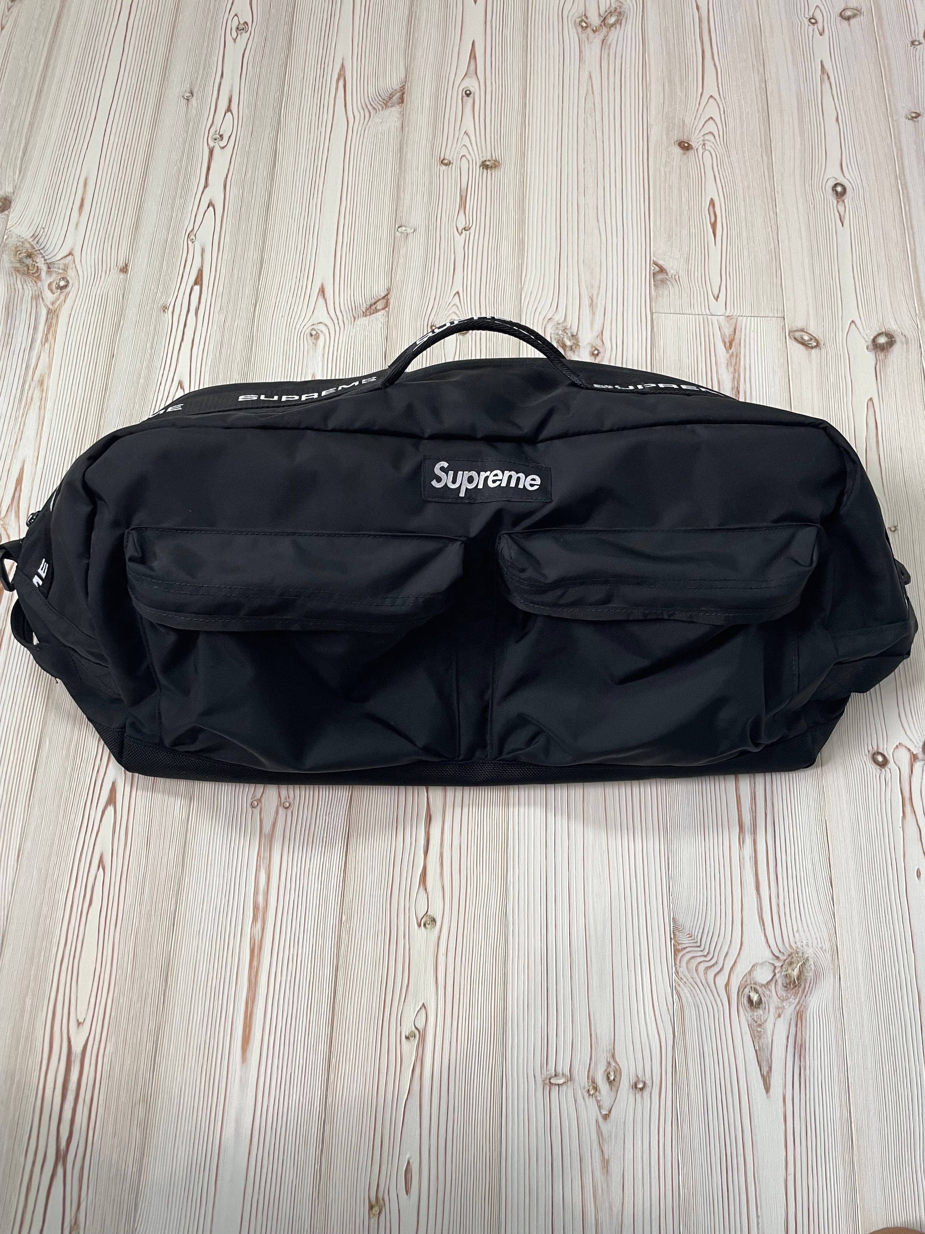 Supreme FW22 Duffle Bag "Black"