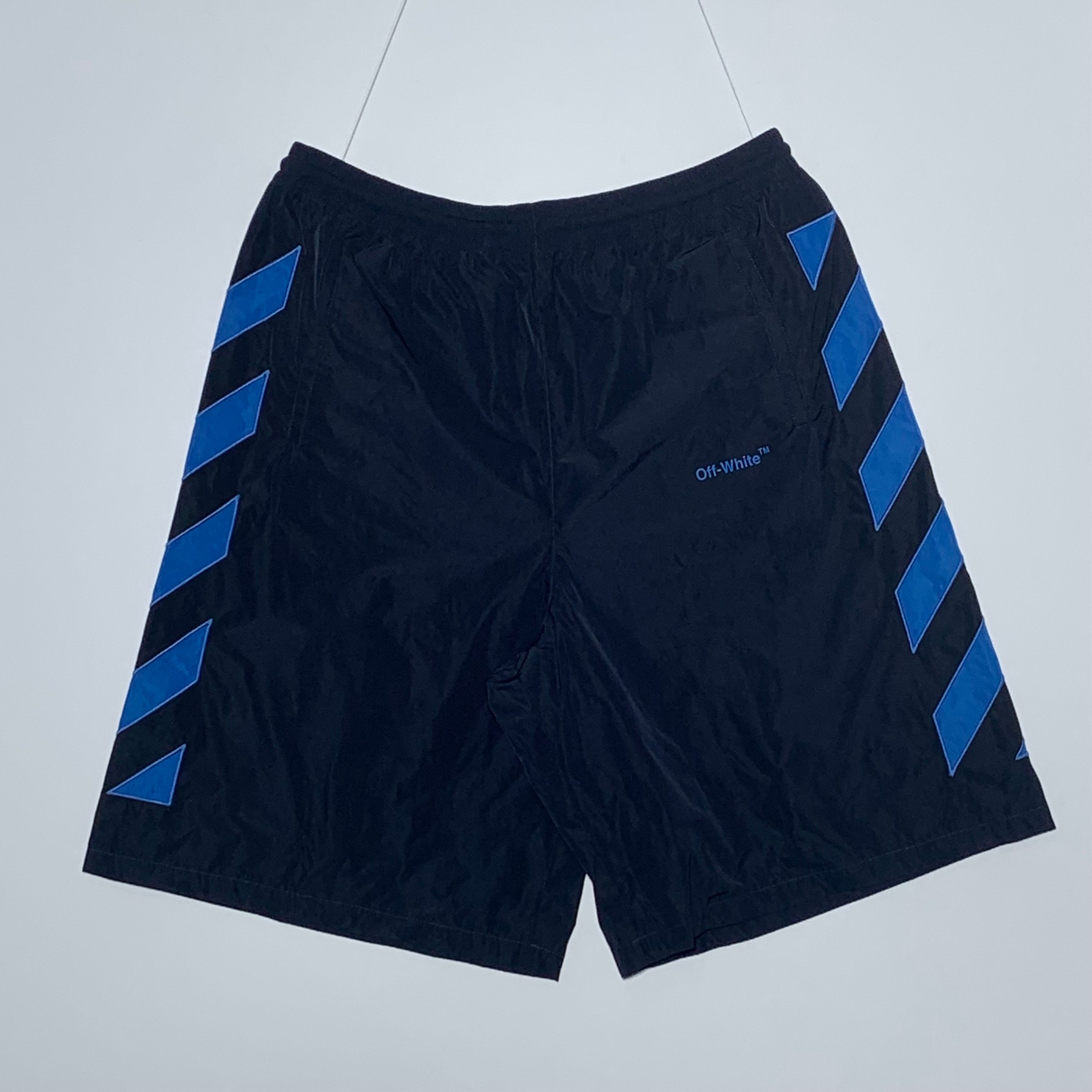 OFF WHITE Diag Stripe ショートパンツ
