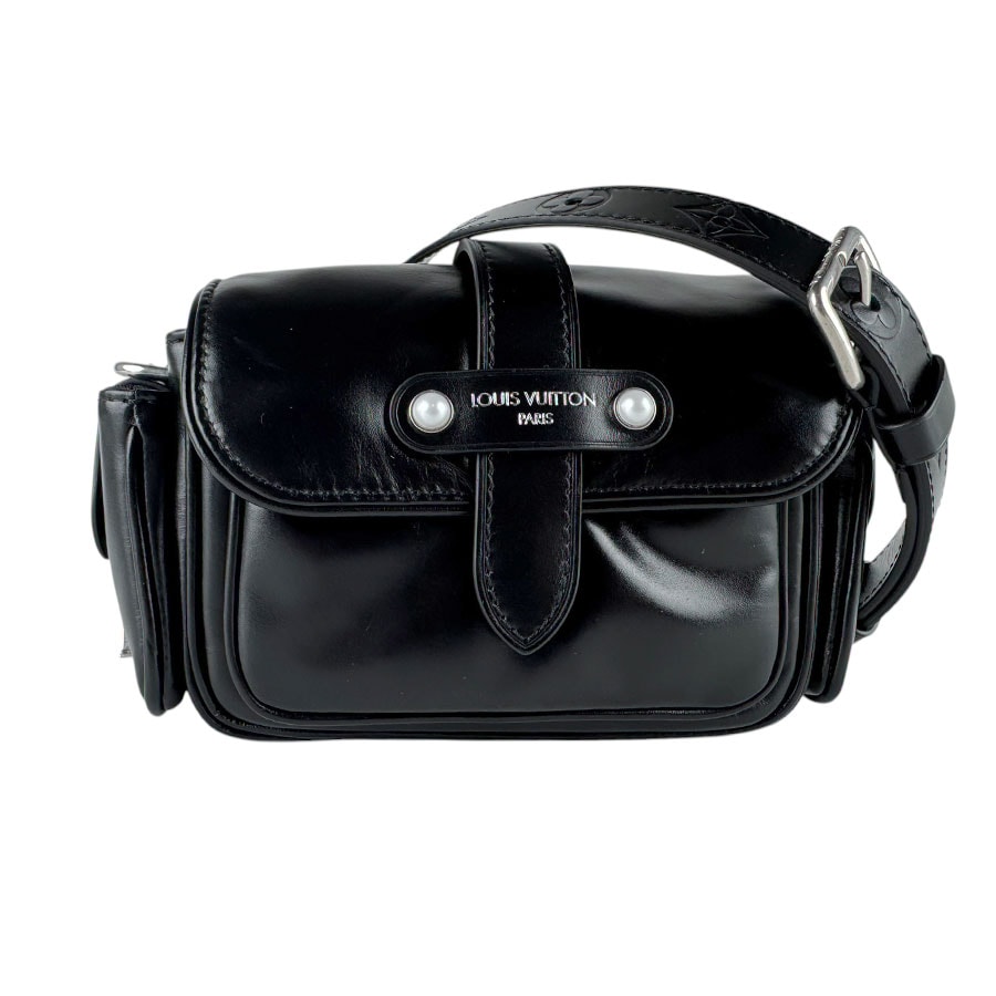 ルイ ヴィトン LOUIS VUITTON 斜め掛けショルダーバッグ カーゴ ウェアラブル ウォレット レザー ブラック シルバー メンズ M13989【中古】 z9321