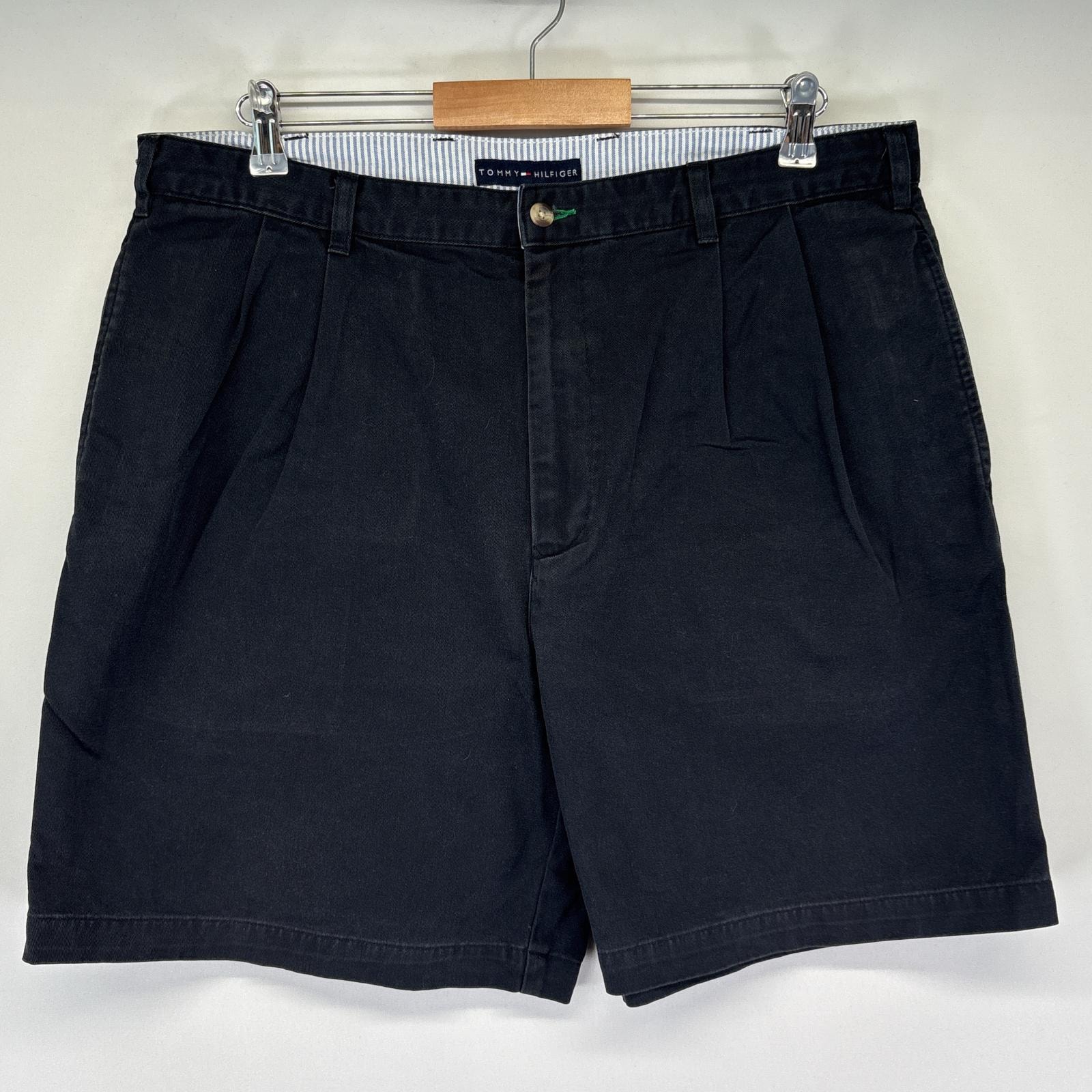 古着 トミーヒルフィガー TOMMY HILFIGER ショートパンツ チノパン 半ズボン ハーフパンツ 短パン ワンポイントロゴ w38  ブラック メンズ