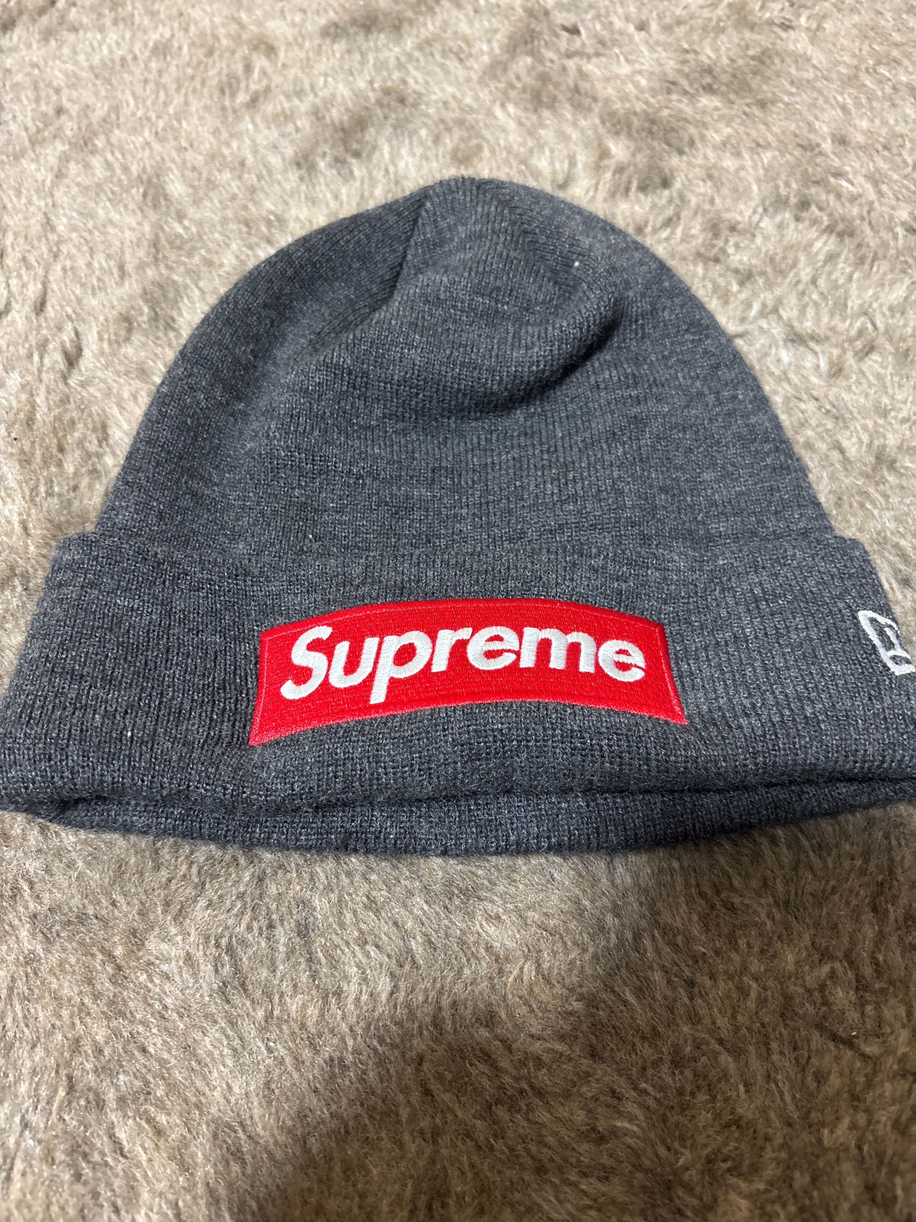 Supreme New Era® Box Logo Beanie "Charcoal" (21FW)