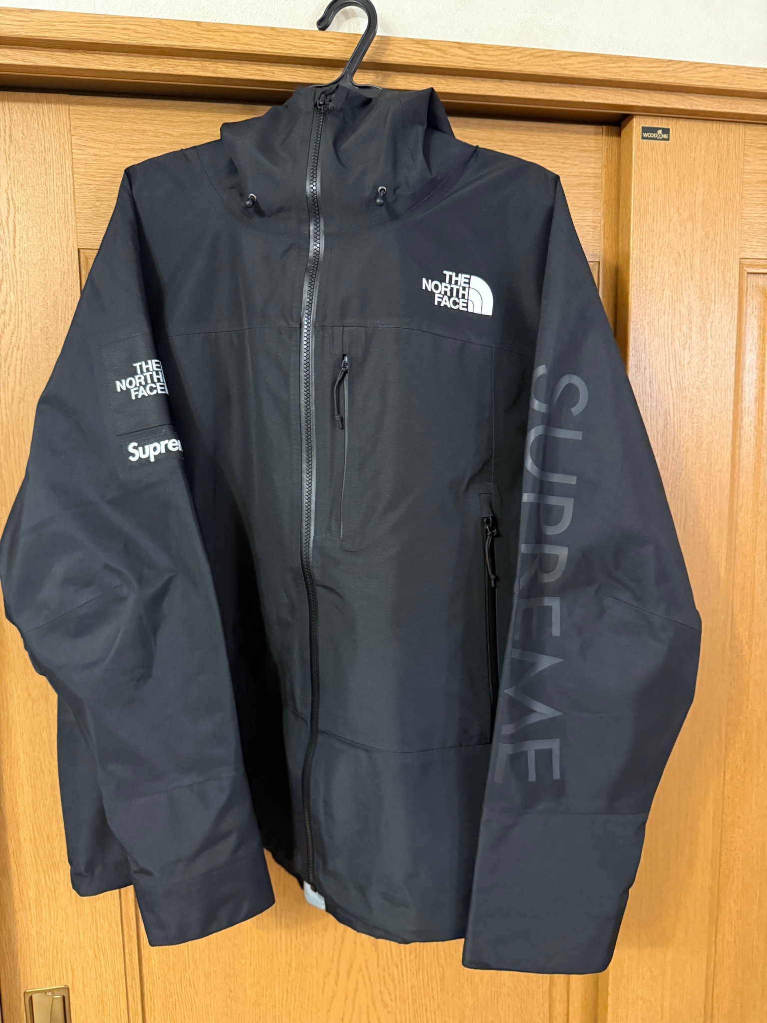 Supreme x The North Face Split Taped Seam Shell Jacket "Black"