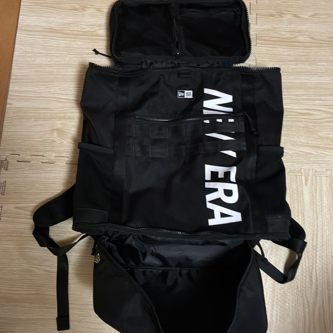 NEW ERA Box Pack Large 46L Print Logo "Black"