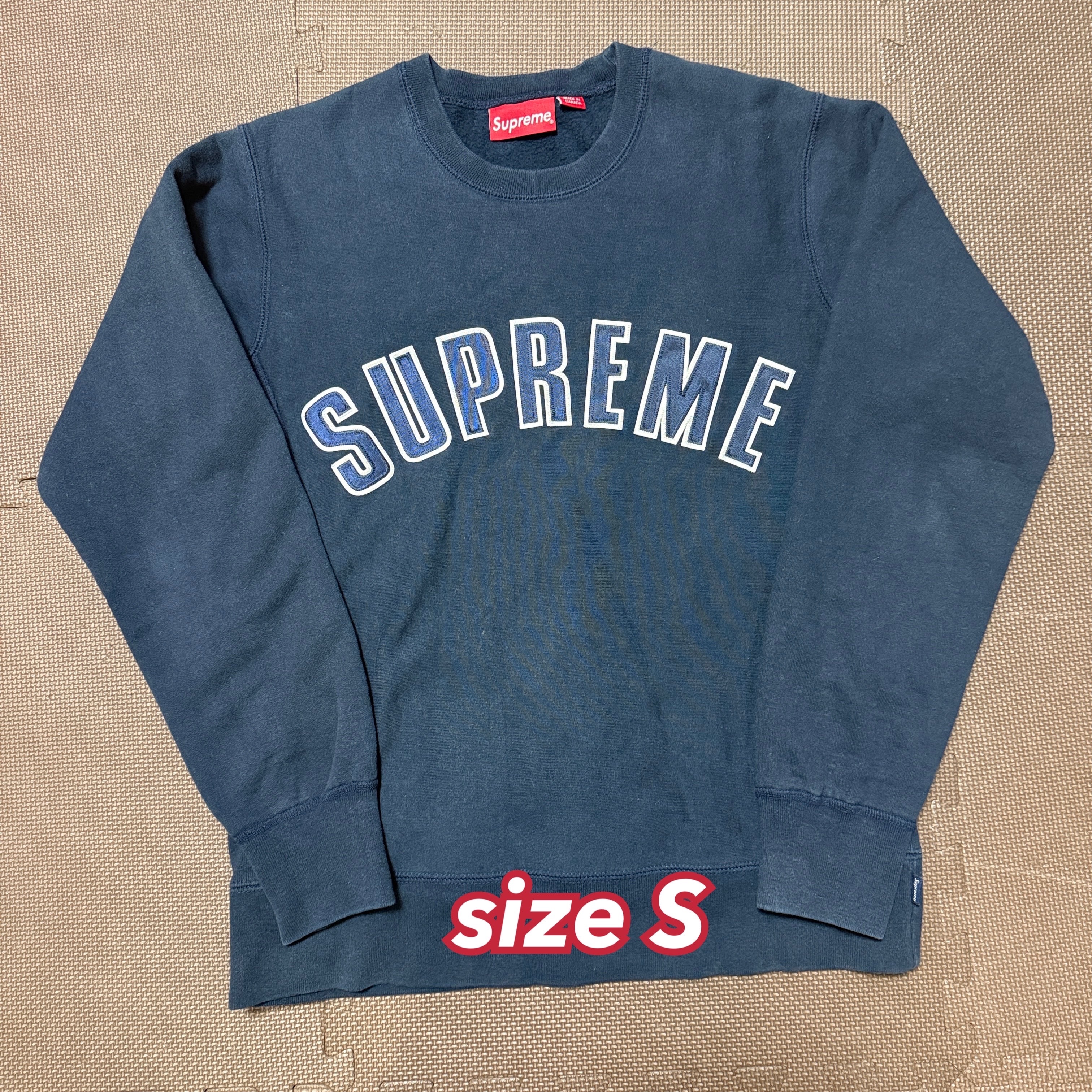 Supreme Arc Logo Crewneck "Navy"