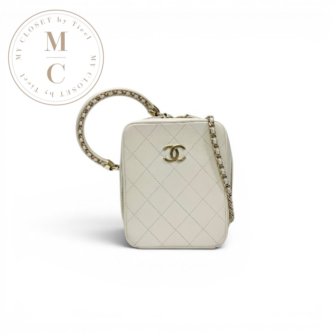 シャネル CHANEL バッグ ショルダーバッグ ラムスキン ホワイト 白 ゴールド ココマーク マトラッセ チェーン 2way ハンドバッグ