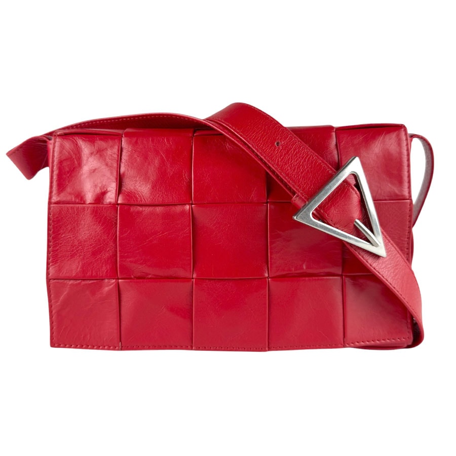 ボッテガヴェネタ BOTTEGAVENETA ショルダーバッグ カセット レザー レッド レディース【中古】 z9316