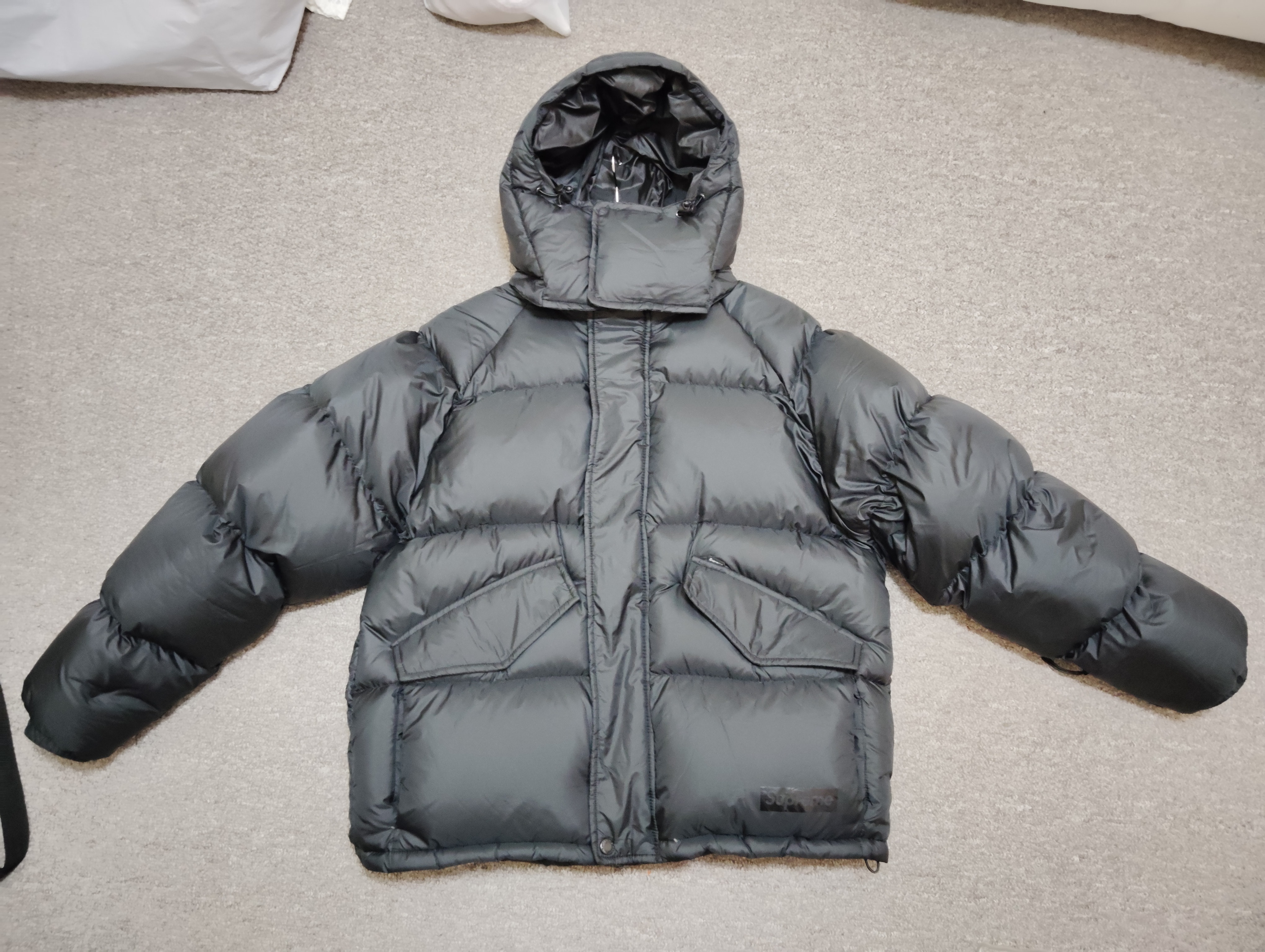 Supreme 700-Fill Down Lightweight Puffer Jacket 