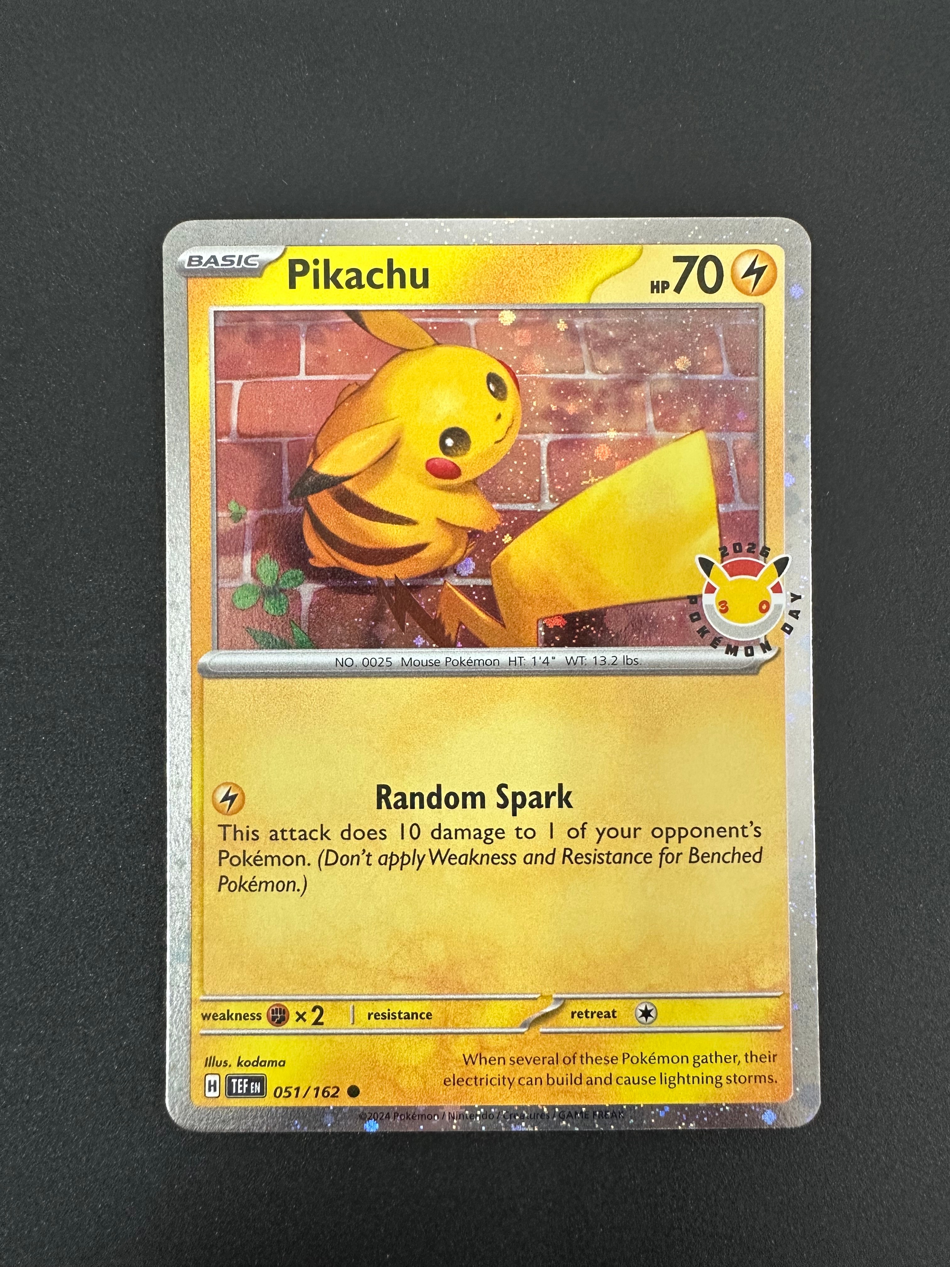 ピカチュウ C [TEF EN 051/162]【英語版】(メガエボリューション「ポケモンデイ 2026 コレクション」)