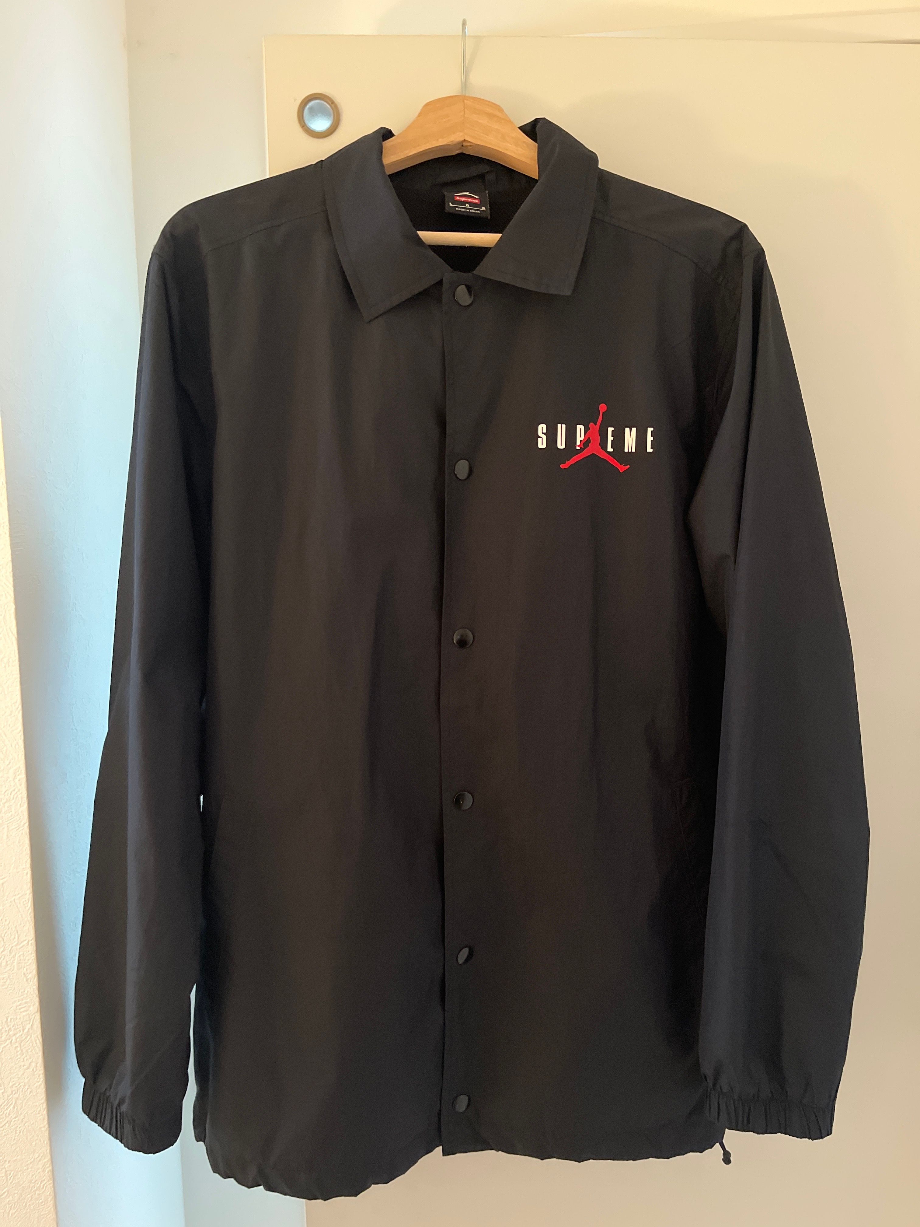 Supreme x Jordan Coaches Jacket "Black"