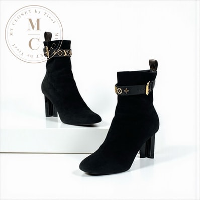 ルイヴィトン LOUIS VUITTON シルエットライン モノグラム ブーツ ショートブーツ 靴 シューズ スエード ブラック 黒 ゴールド アンクルブーツ LVロゴ