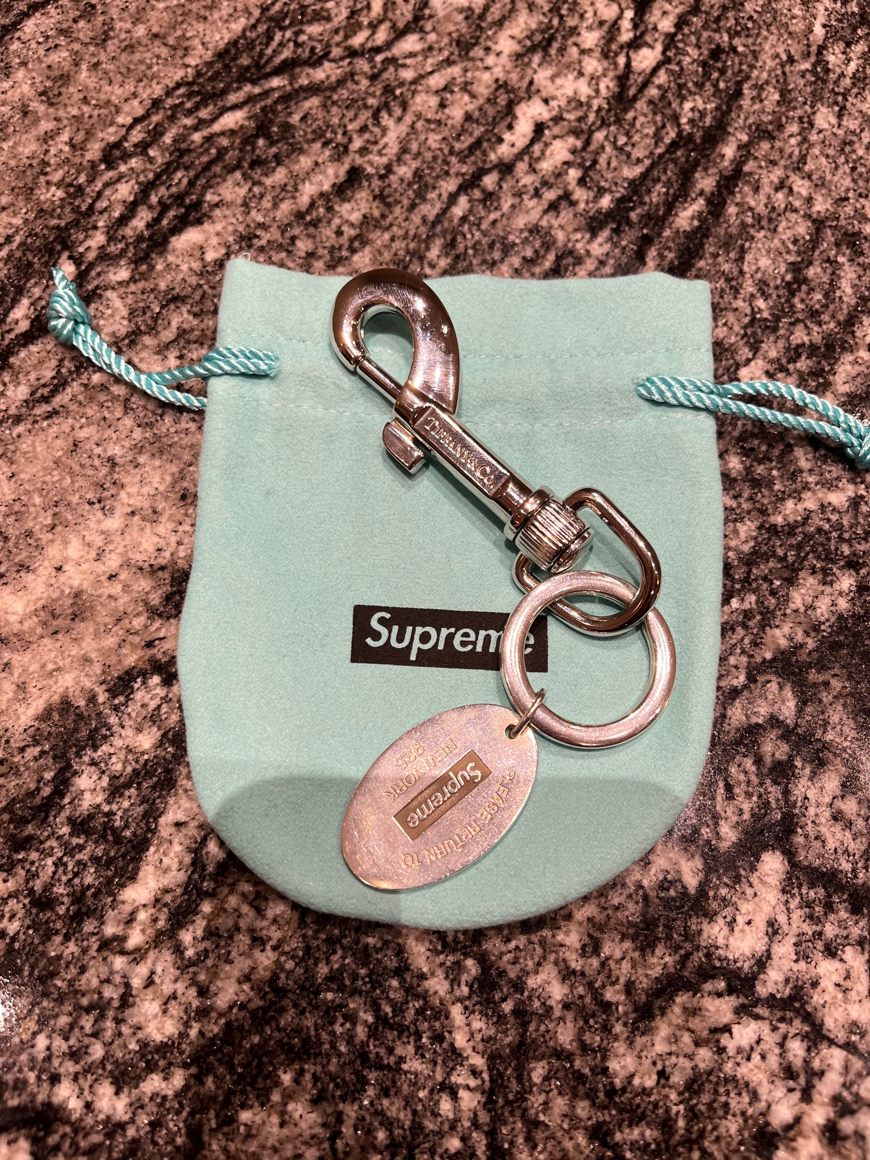 Supreme / Tiffany & Co. Return to Tiffany Oval Tag Keyring "Silver"
