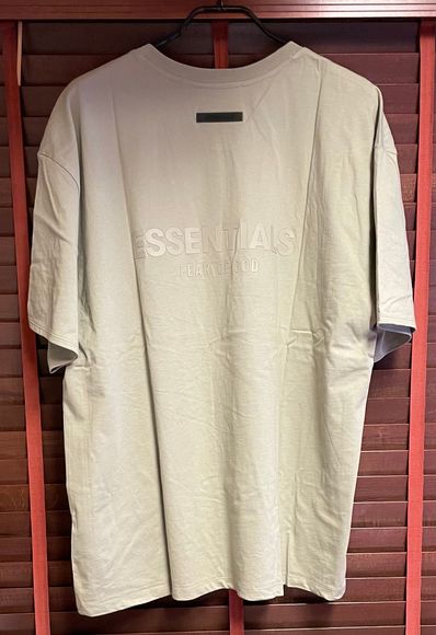 FEAR OF GOD ESSENTIALS S/S TEE "Pistachio"