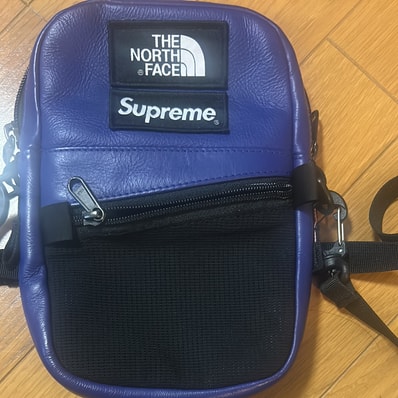 Supreme x The North Face Leather Shoulder Bag Supreme x The North Face Leather Shoulder Bag