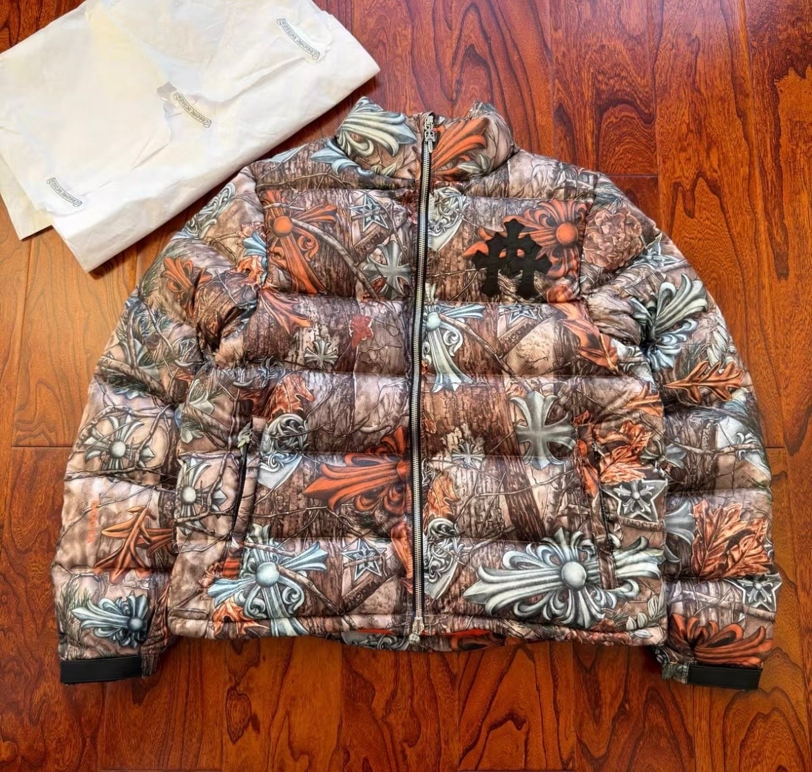 クロムハーツ x ナイキ x ドレイク ノクタ レザークロスパッチ パファージャケット "マルチ"