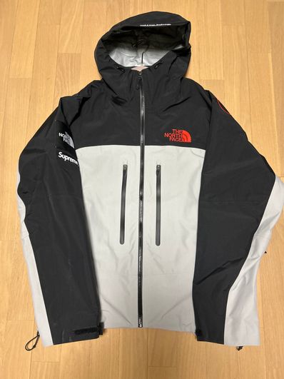 Supreme x The North Face Taped Seam Shell Jacket "Grey"