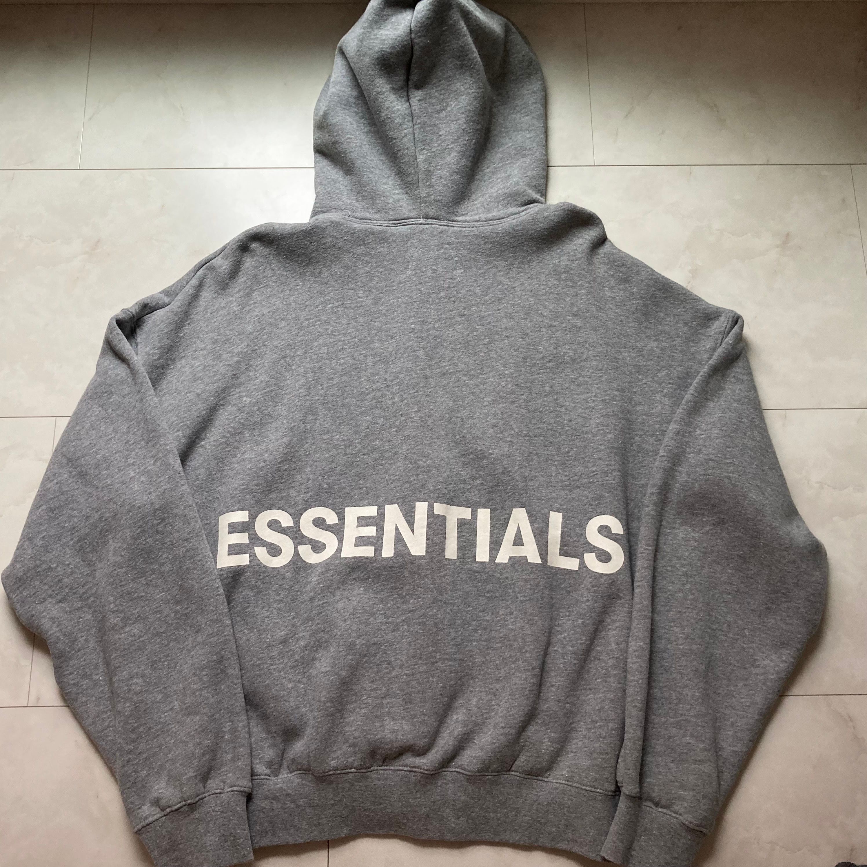 essentials パーカー M グレー