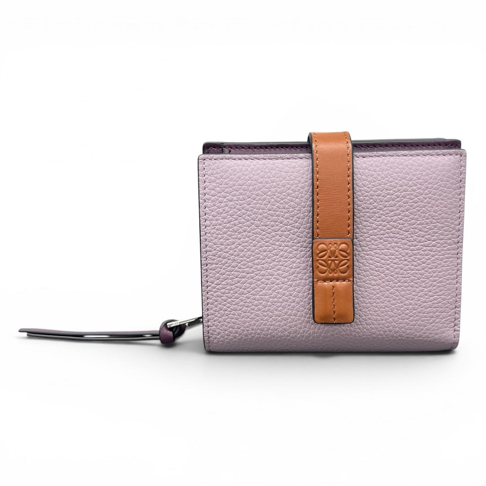 LOEWE 未使用品 ロエベ 26SS COMPACT ZIP コンパクト ジップウォレット ダーティモーヴ スクワール C660Z41X02 アナグラム 二つ折り財布 レザー ライトパープル Sランク 中古 鑑定済 ロエベ財布