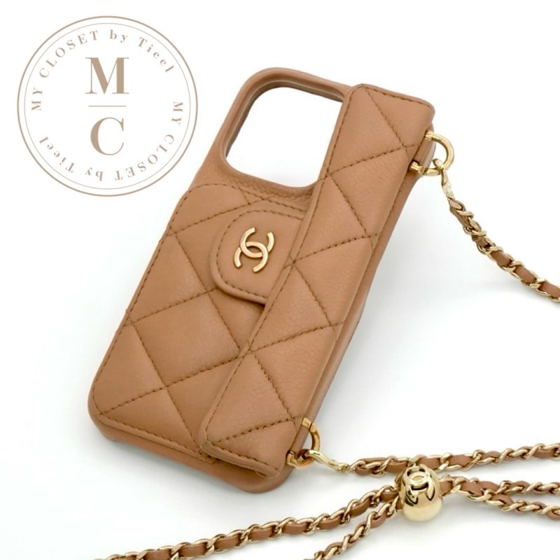シャネル CHANEL 携帯・スマホアクセサリー ベージュ ゴールド ココマーク マトラッセ キャビアスキン iPhone14pro iPhoneケース チェーン