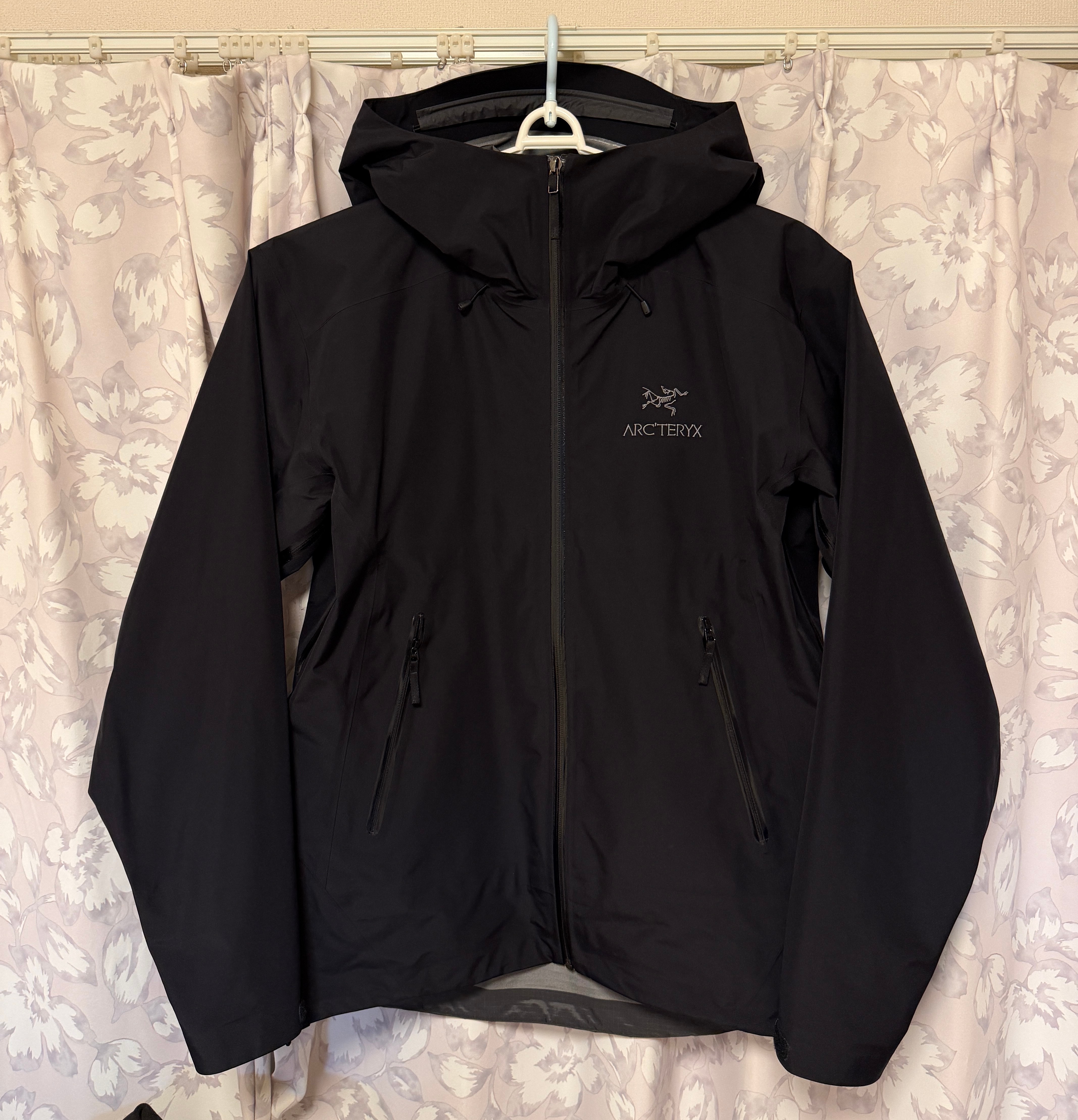 ARC'TERYX Beta LT Jacket "Black"