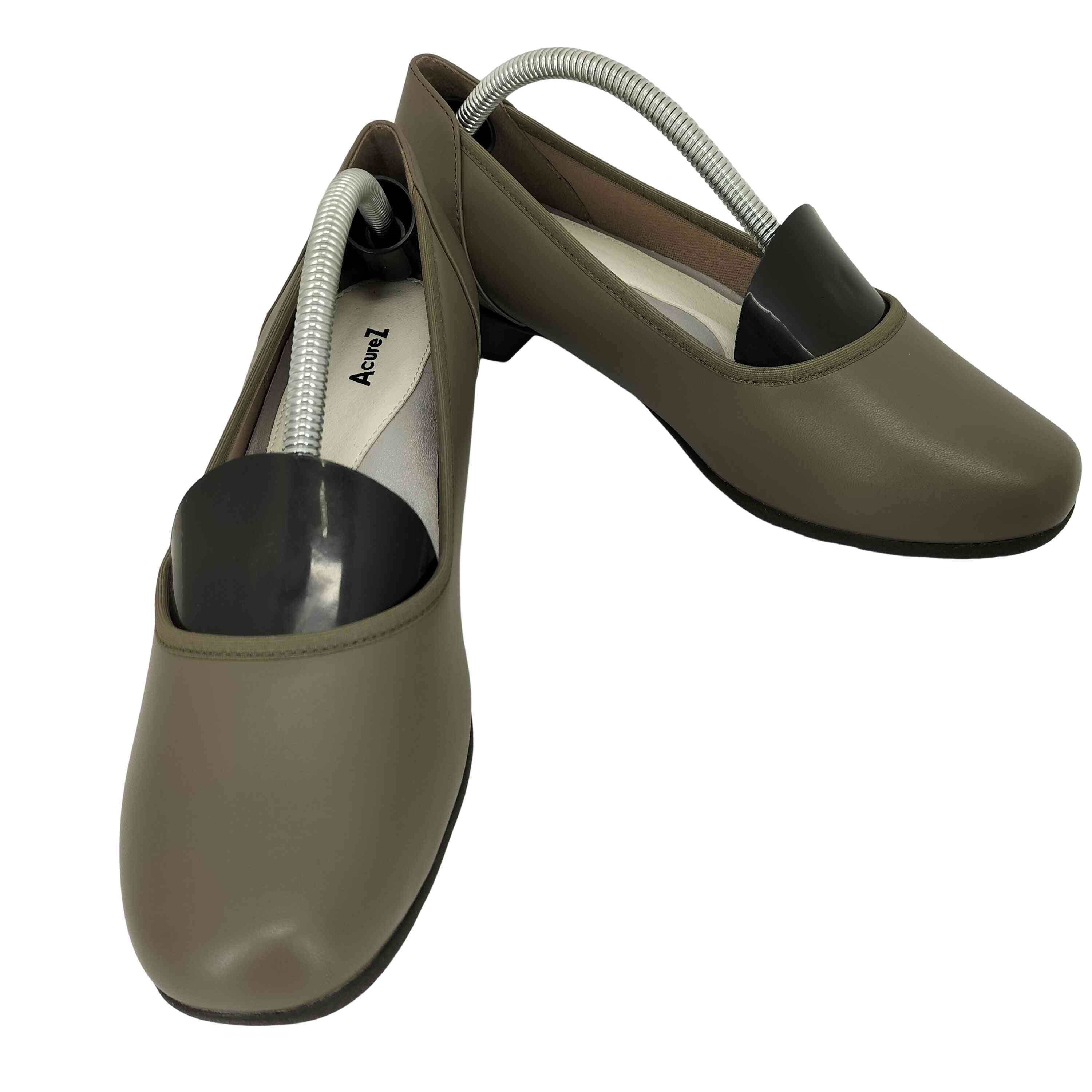 AcureZ アキュアーズ 晴雨兼用のプレーンパンプス【1141333452872】
