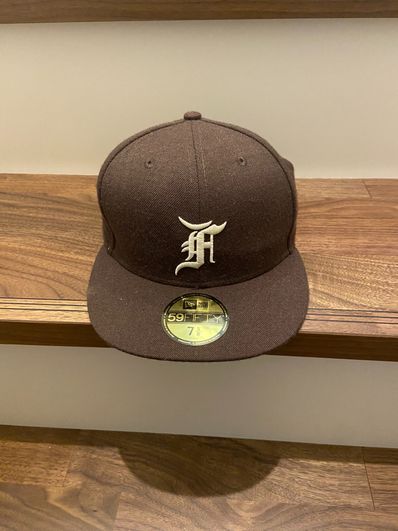 FEAR OF GOD ESSENTIALS New Era Fitted Cap "Brown"