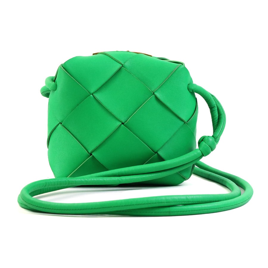 ボッテガヴェネタ BOTTEGAVENETA ショルダーバッグ カセット カメラバッグ レザー グリーン レディース【中古】 h32399a