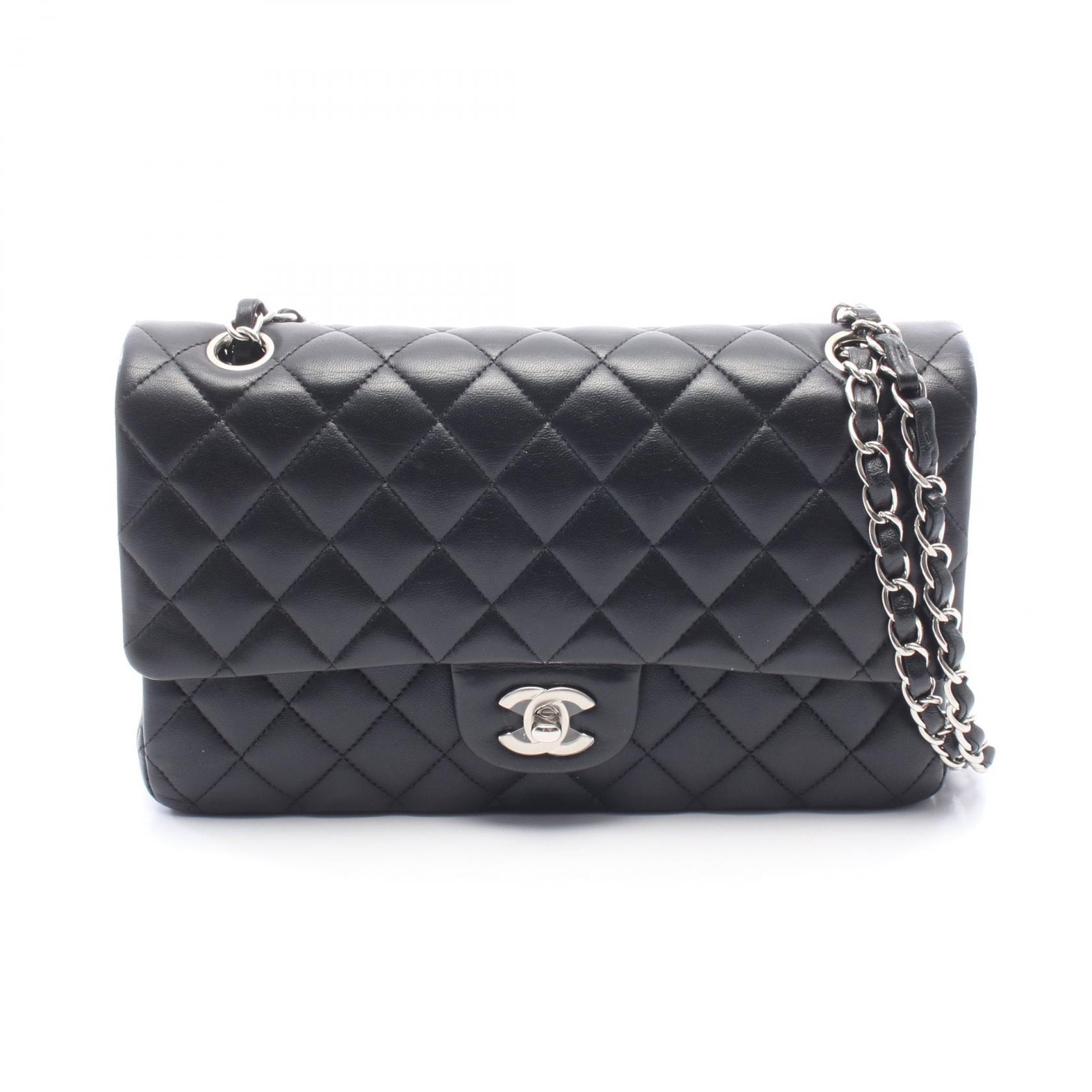 シャネル CHANEL マトラッセ Wフラップ ショルダーバッグ バッグ ラムスキン(羊革) レディース ブラック系 【中古】