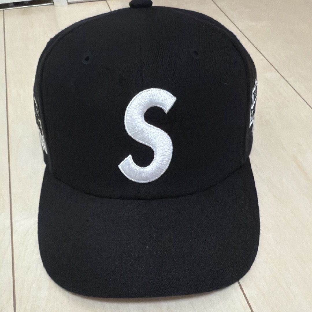 Supreme World Famous S Logo 6-Panel "Black"
